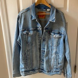 Levi’s Denim Jean Jacket XL New Condition w/o tags